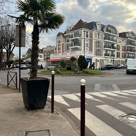 Studio Spacieux 4 Personnes Avec Terrasse Privee & Bureau - Gare A 4Min, Paris En 30Min Villiers-sur-Marne Exterior foto